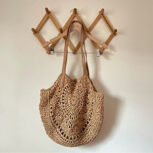 Circle Whicker Style Purse